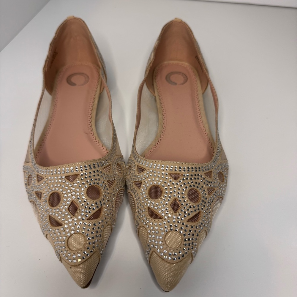 Batavia Nude shimmer flats size 7.5 (fits like a size 8)